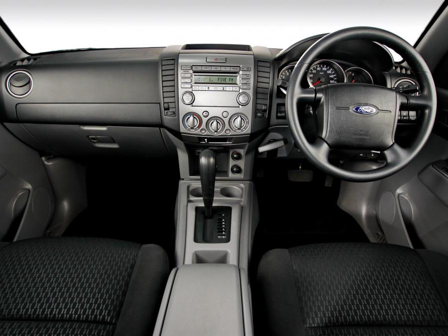  Ford Ranger SuperCab 2010 года  (ZA) (фото 2 из 9)
